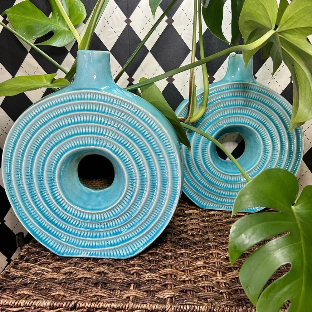 Grand-Scale 16" Rare Turquoise Sculptural Ceramic Vase – Modernist Circle Form - Picture 14 of 14